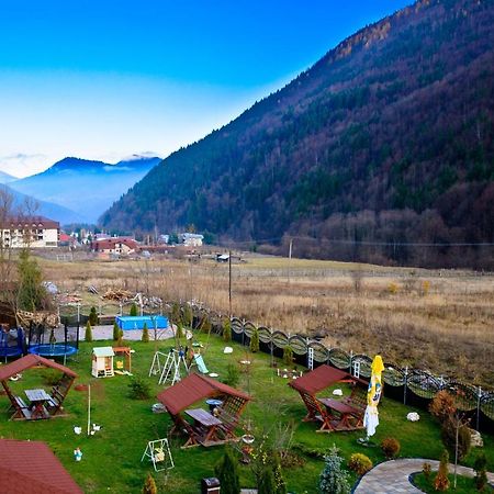 Pensiunea Grande Lepşa Exteriör bild